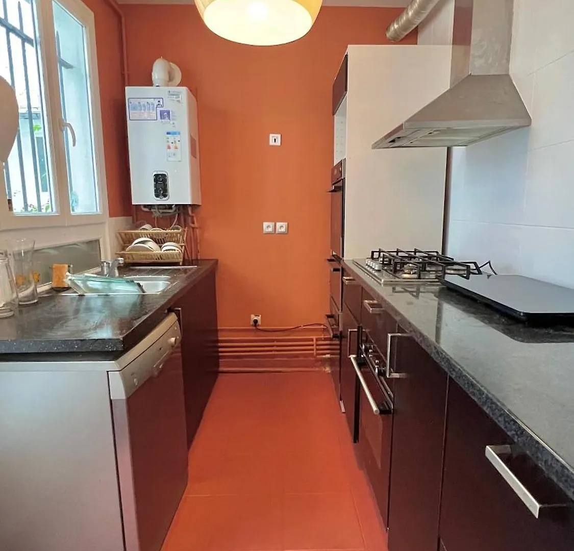 Superbe Maison Pres Du Sacre Coeur Paris Homestay